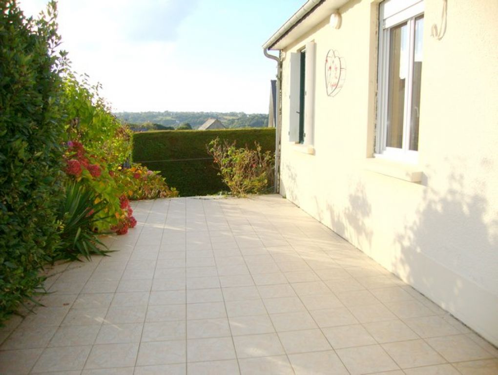 Maison de plain pied, terrain 664m2