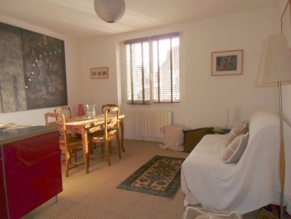 Maison de ville r�nov�e avec jardinet