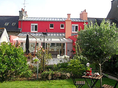 Maison de ville avec jardin et garage