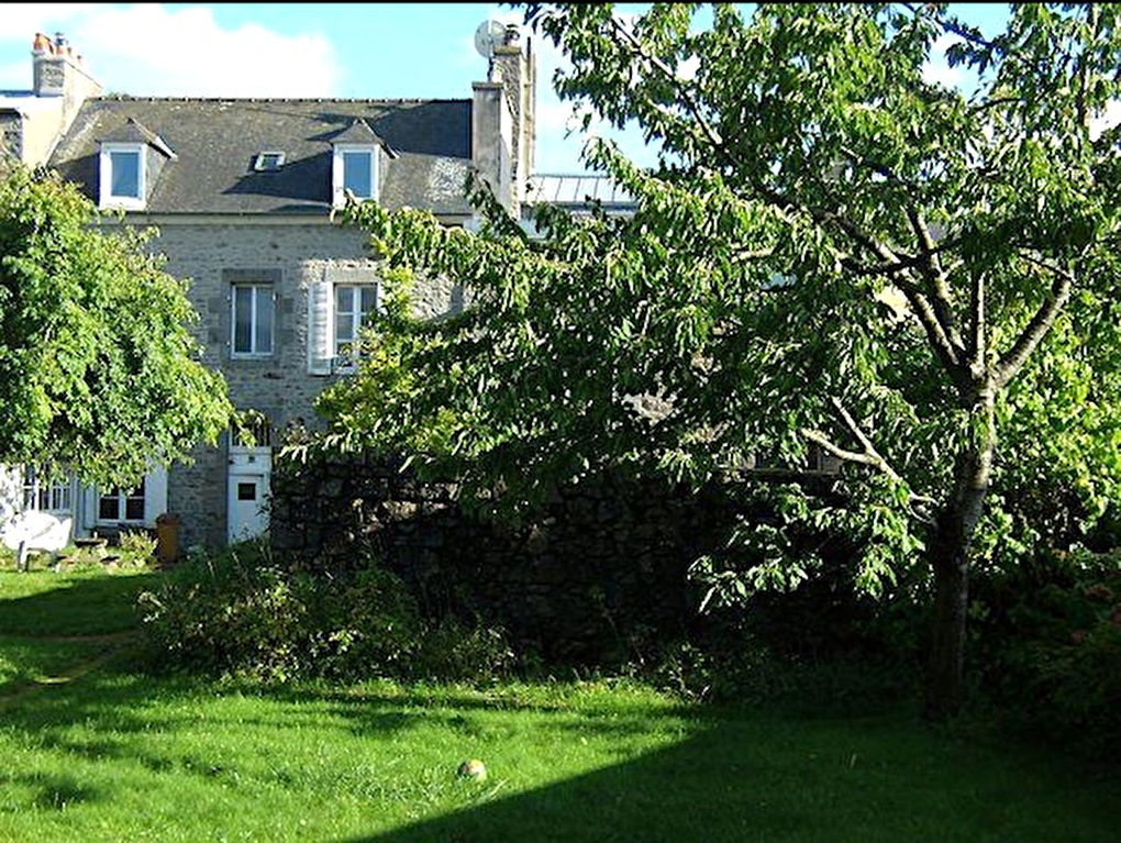 Maison de ville avec jardin et Garage