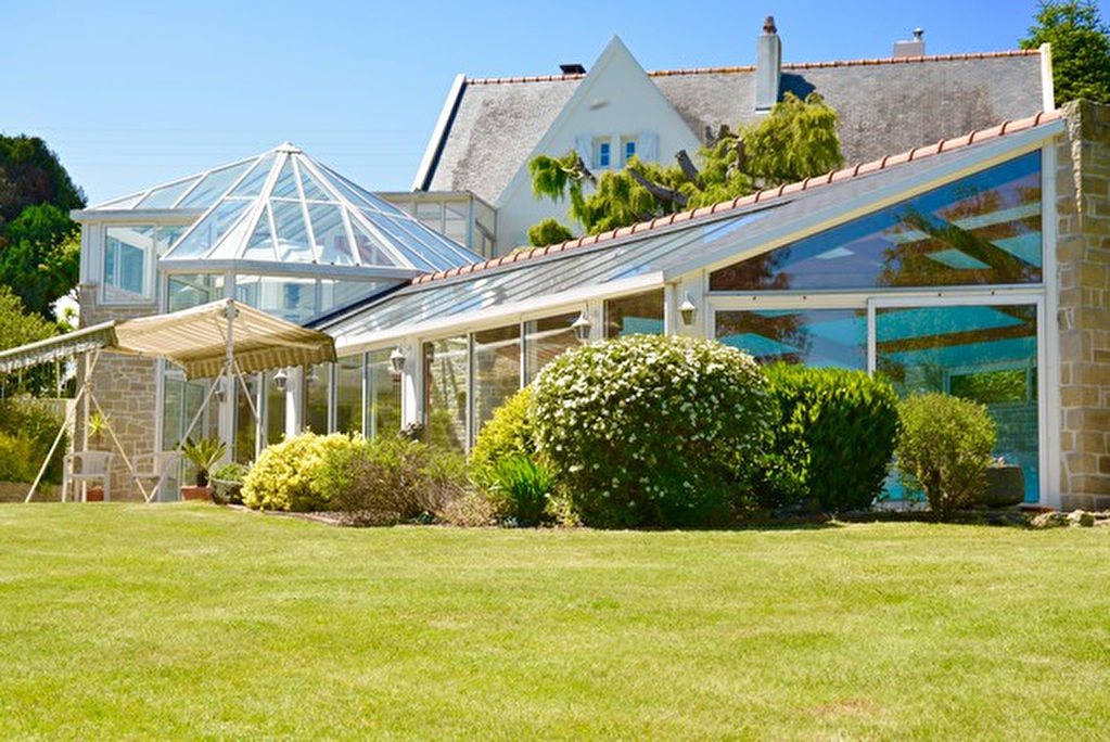 Propri�t� de 265 m�, terrain de 2500 m�