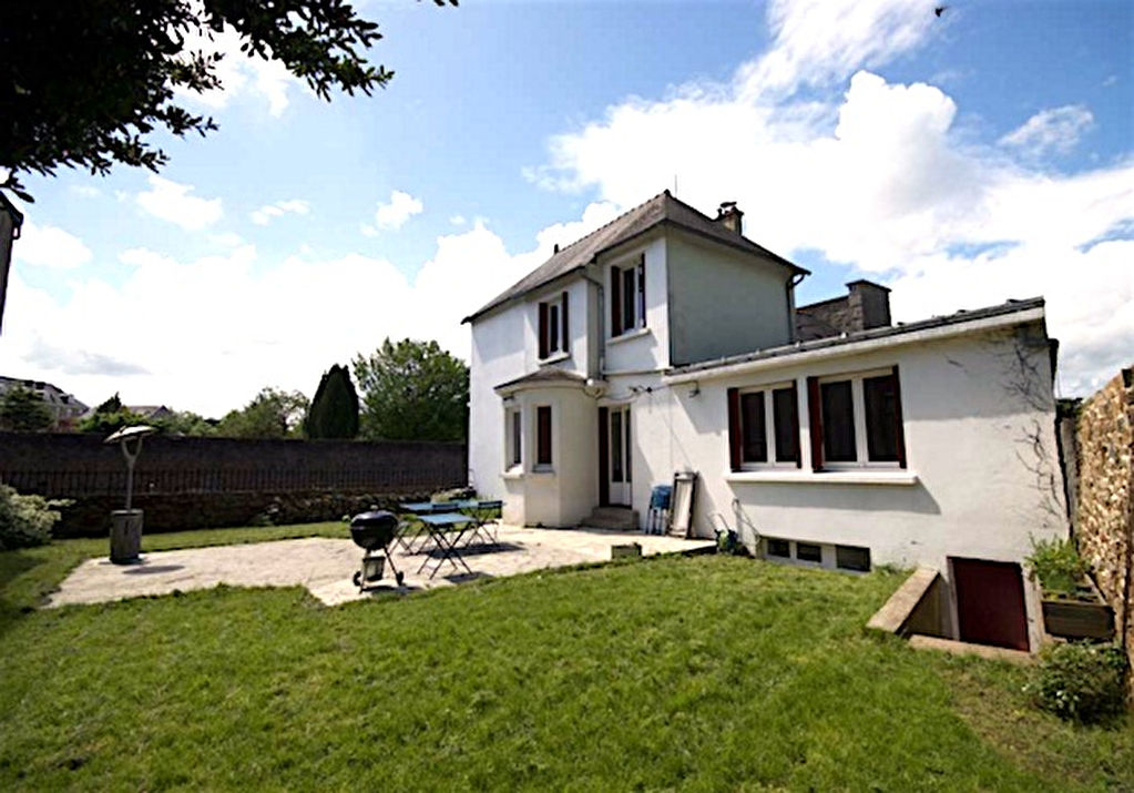 Maison de ville avec jardin et garage