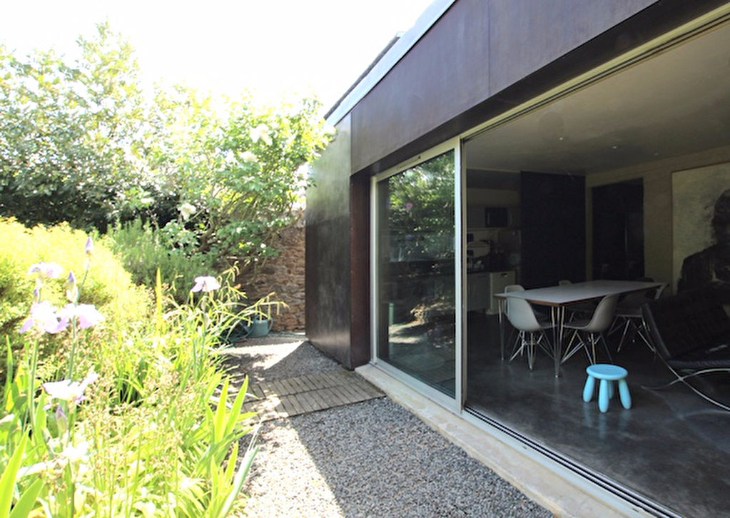 Maison de ville r�nov�e avec jardin clos