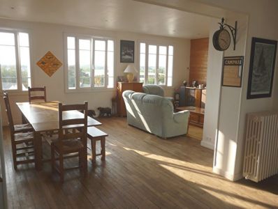 Beau T3 de 101 m�, vue d�gag�e