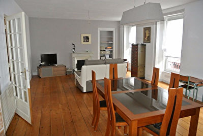 BEAU T4 duplex r�nov� avec terrasse