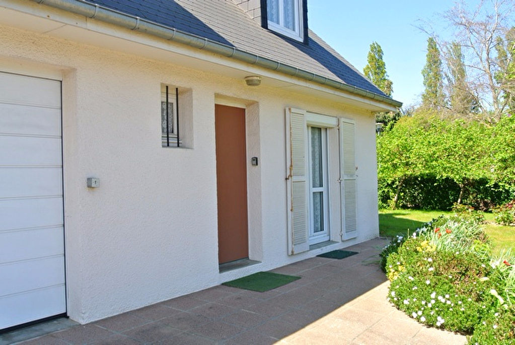 Maison de 1980 , terrain 457m2