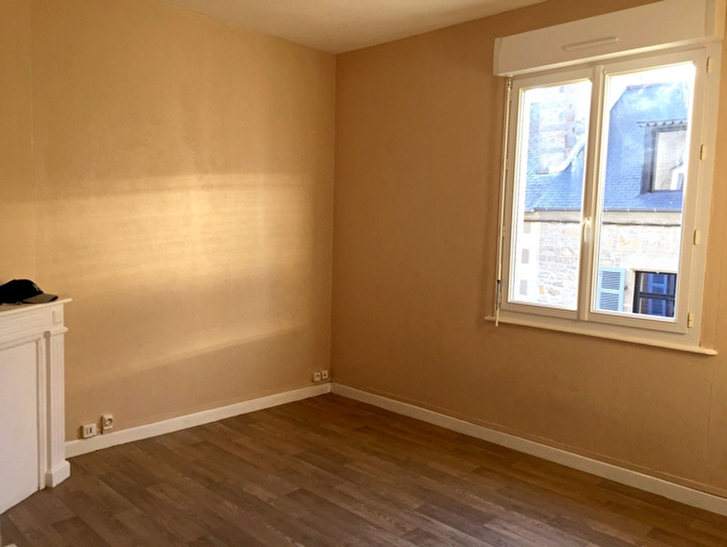 Immeuble de rapport, entre centre et gare