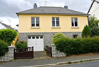 Maison traditionnelle sur terrain 326m2