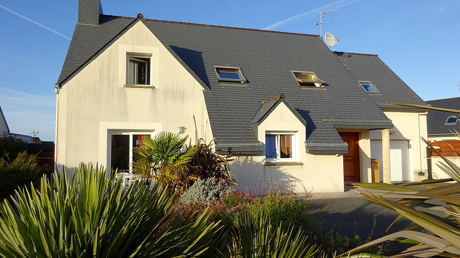 Contemporaine de 2005, terrain de 628m�