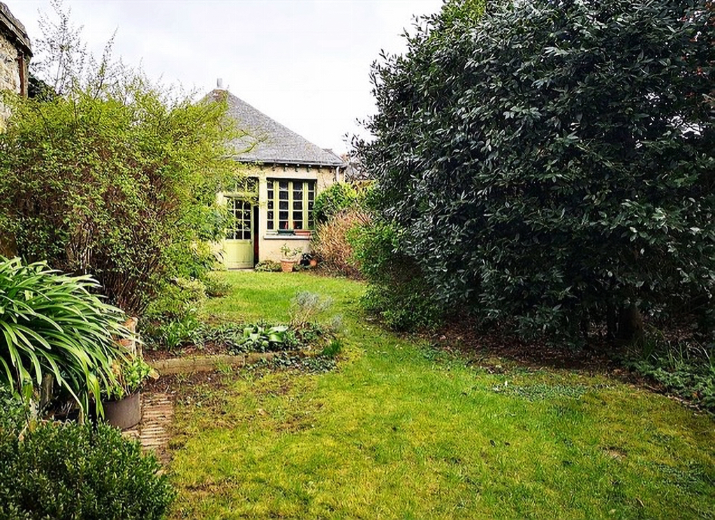 Maison de ville avec jardin et garage