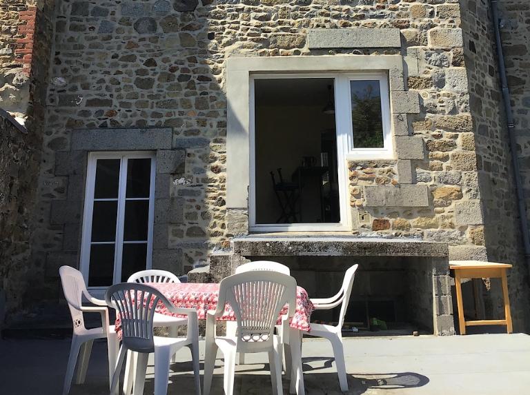 Maison de ville, jardin, garage