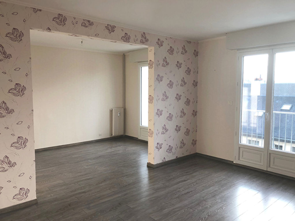 T3 de 75 m� avec balcon, vue d�gag�e