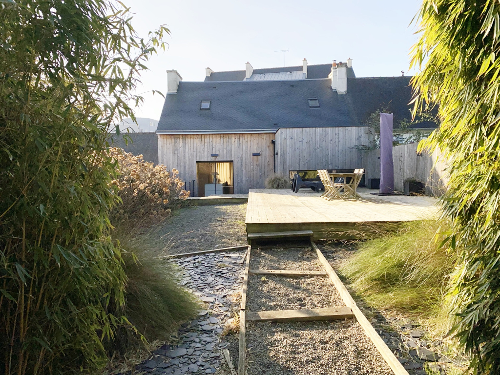 Maison avec extension, terrain de 485m2