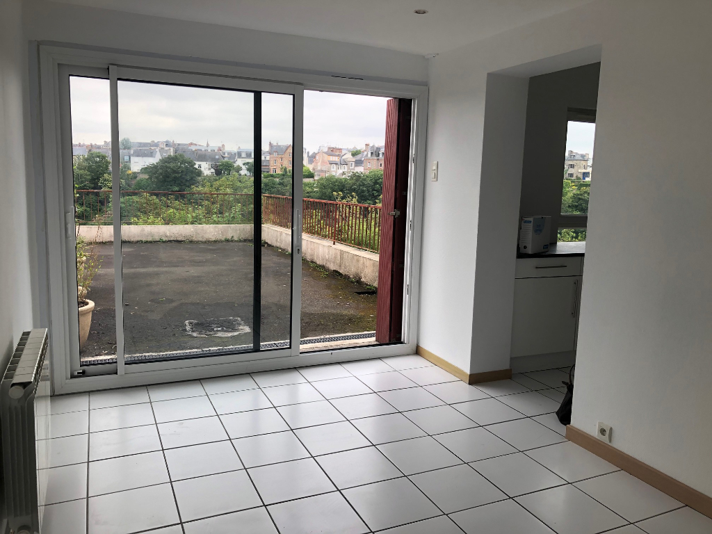 Appartement T2, terrasse et Jardin