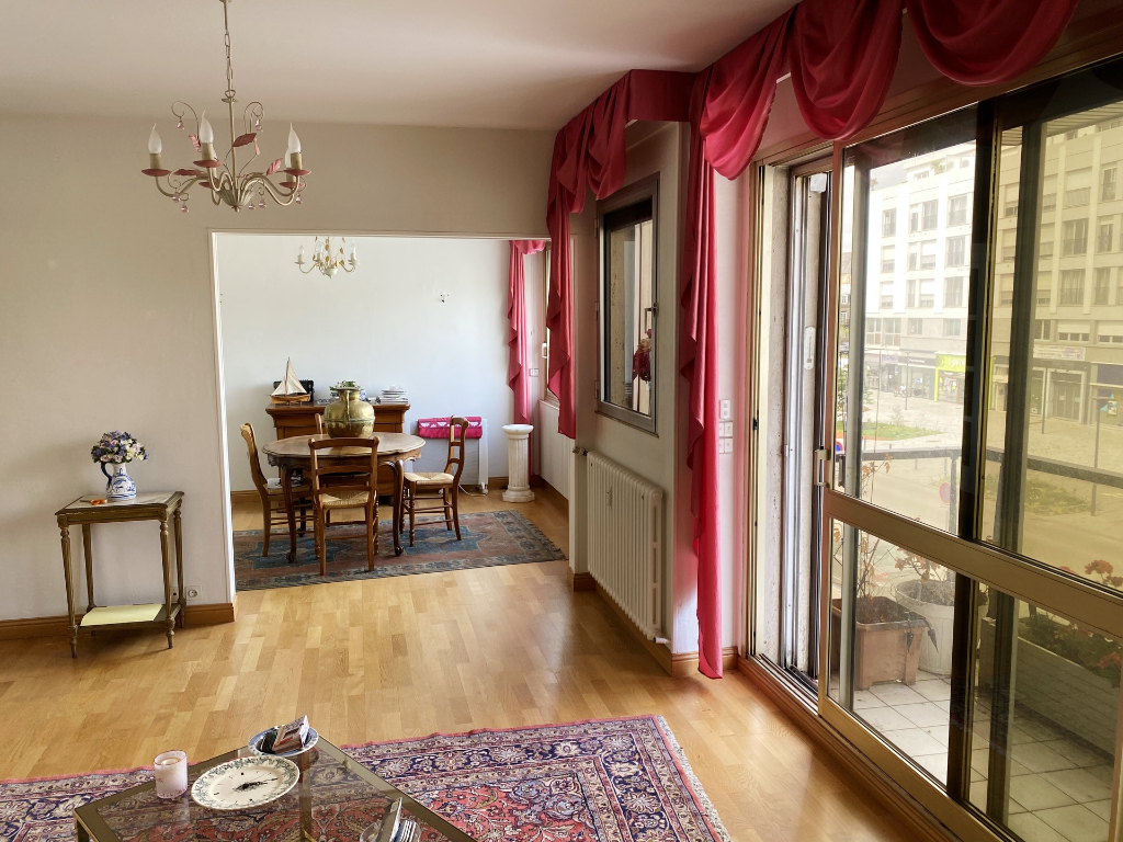 T4 de 98m2 avec balcon et cave