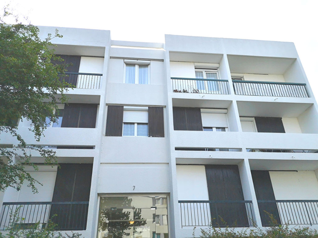 T4 de 93m�, garage, balcons