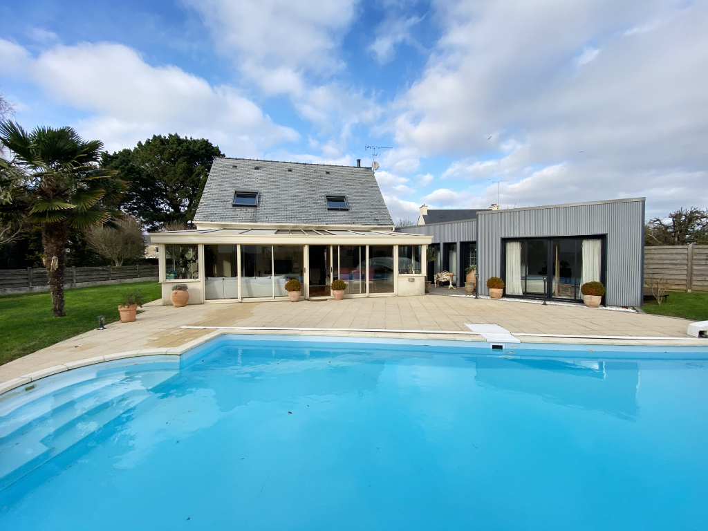 Contemporaine avec piscine