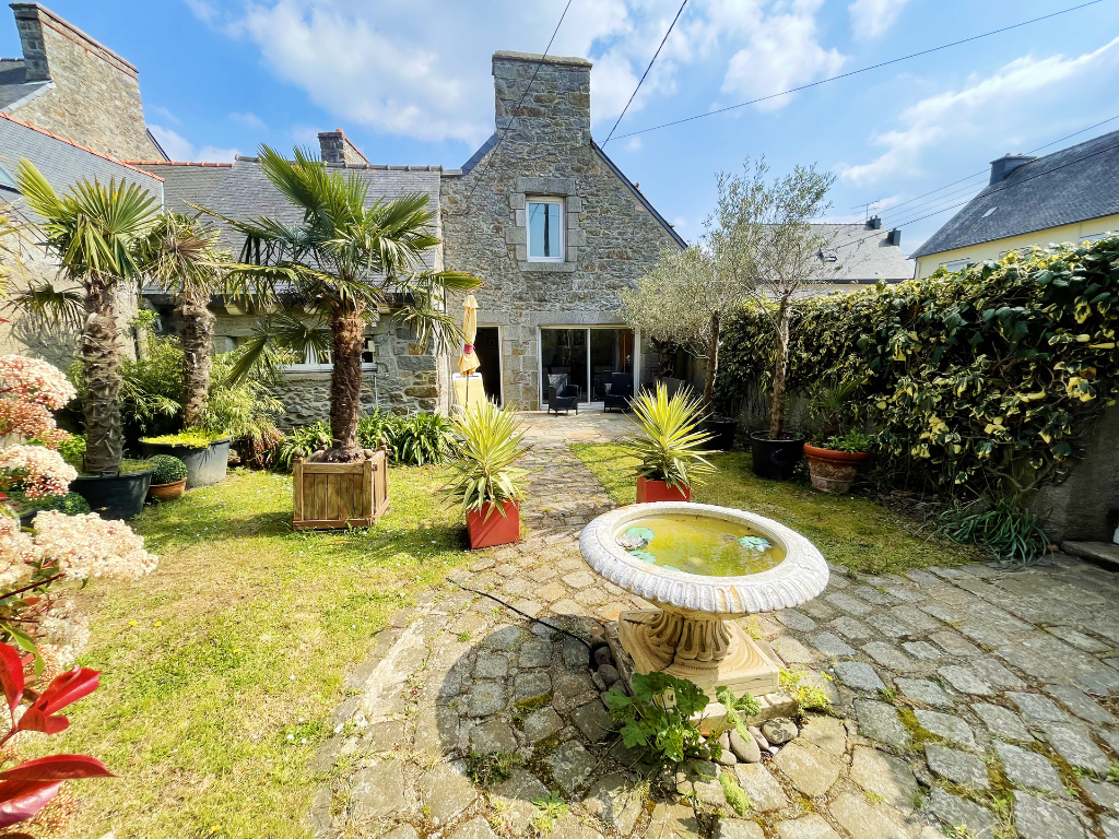 Maison en pierres, terrain 294m2
