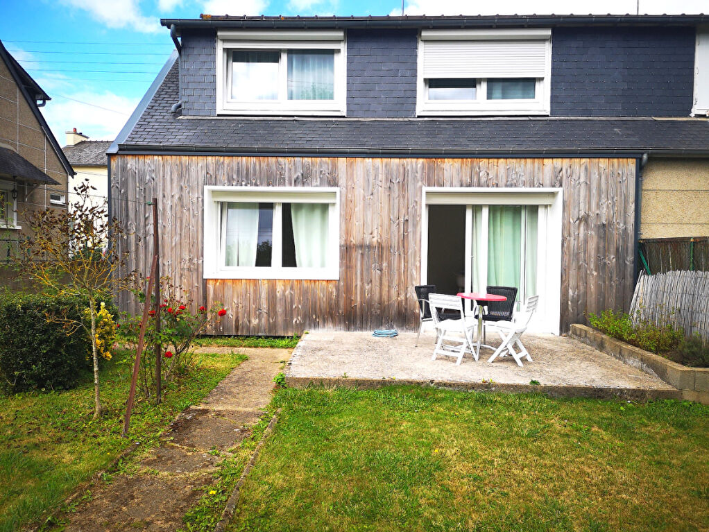 Maison des ann�es 60 r�nov�e, jardin