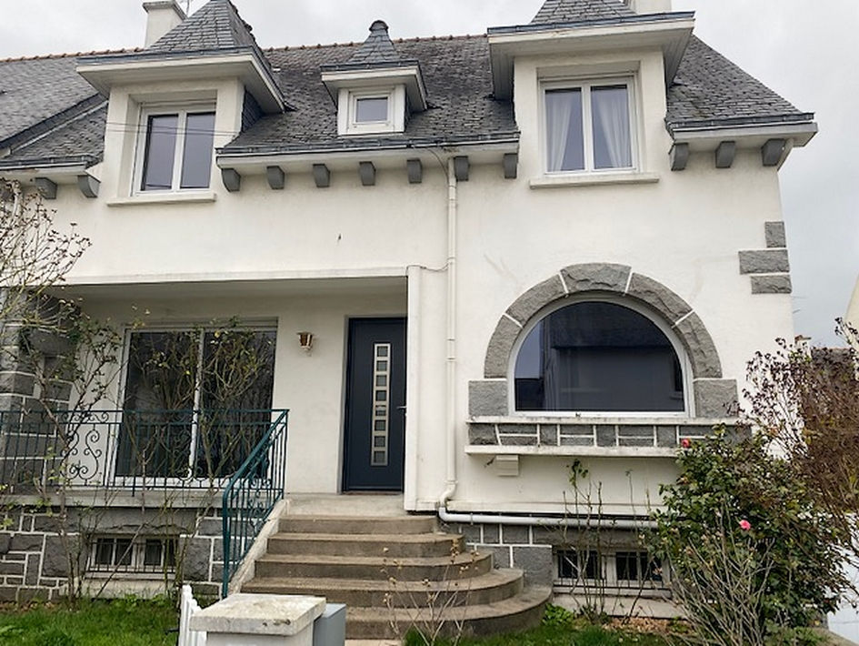 Traditionnelle sur terrain 300m2