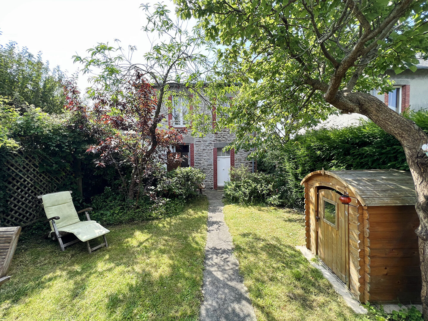 Maison de ville sur terrain de 244m2