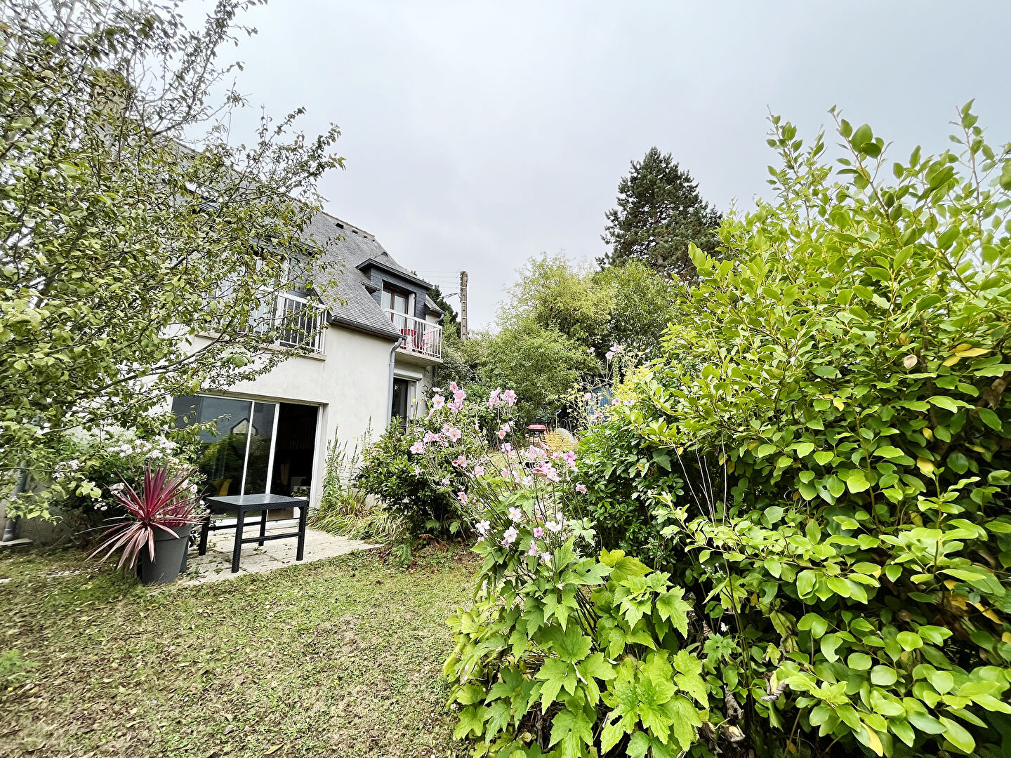 Maison de 1985 sur terrain de 373m2