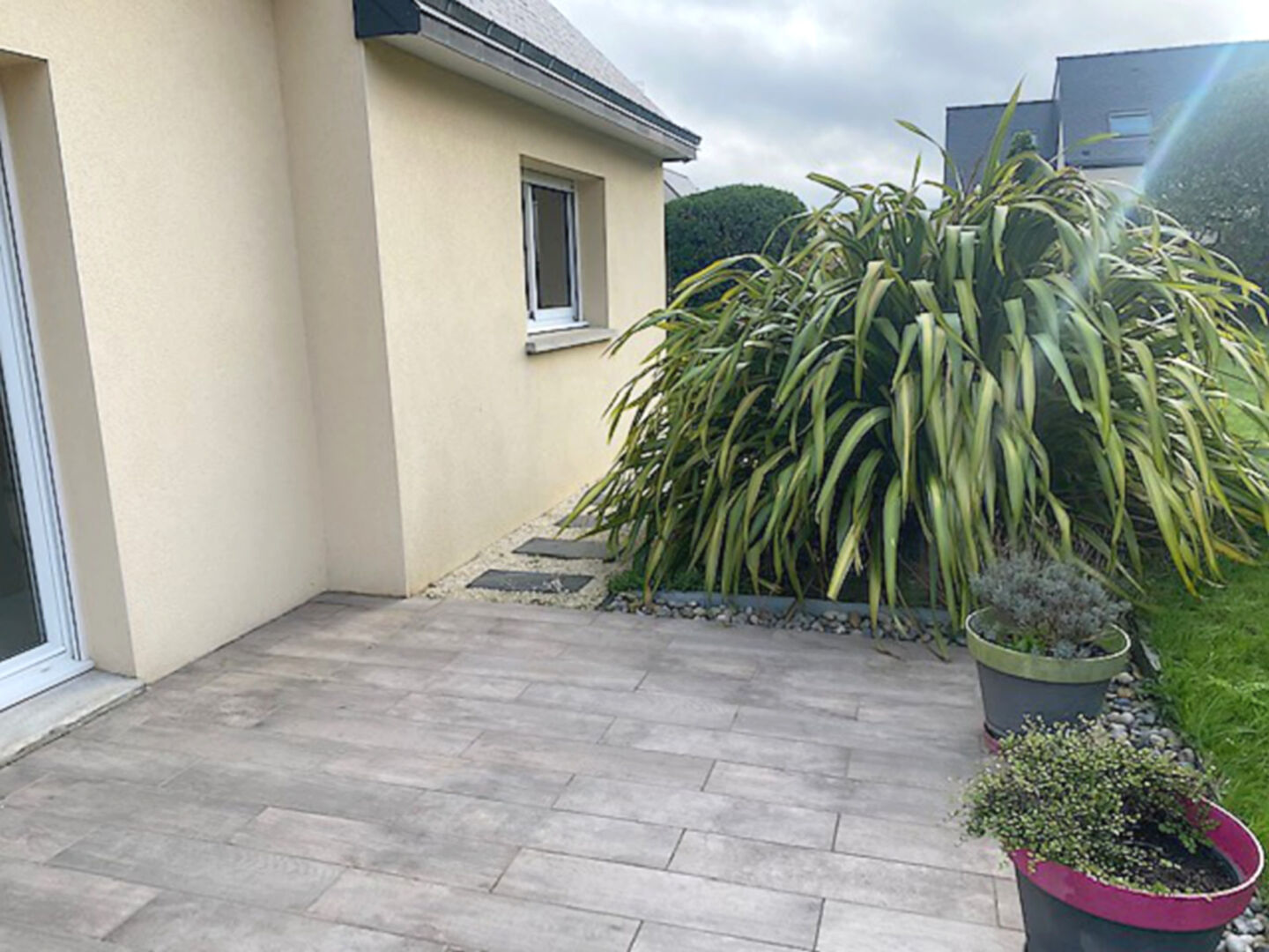 Contemporaine de 2004, terrain 788m2