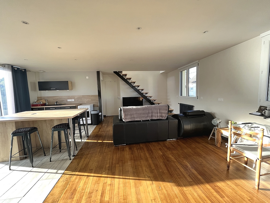 Maison r�nov�e sur terrain 326m2