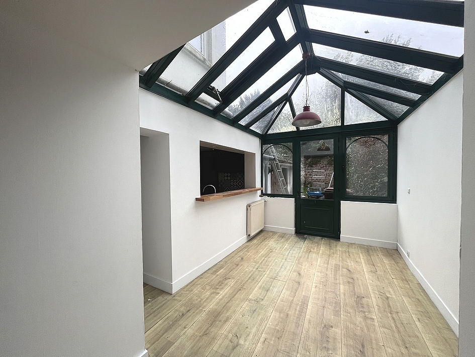 Maison de ville avec terrasse et jardin