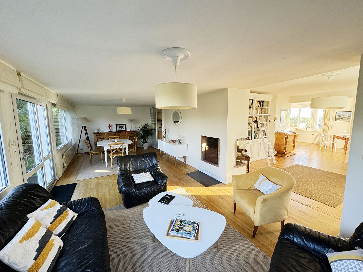 Belle maison de ville sur 773m2 de terrain clos