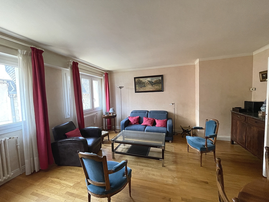 Appartement T4 de 99m2, cave et parking