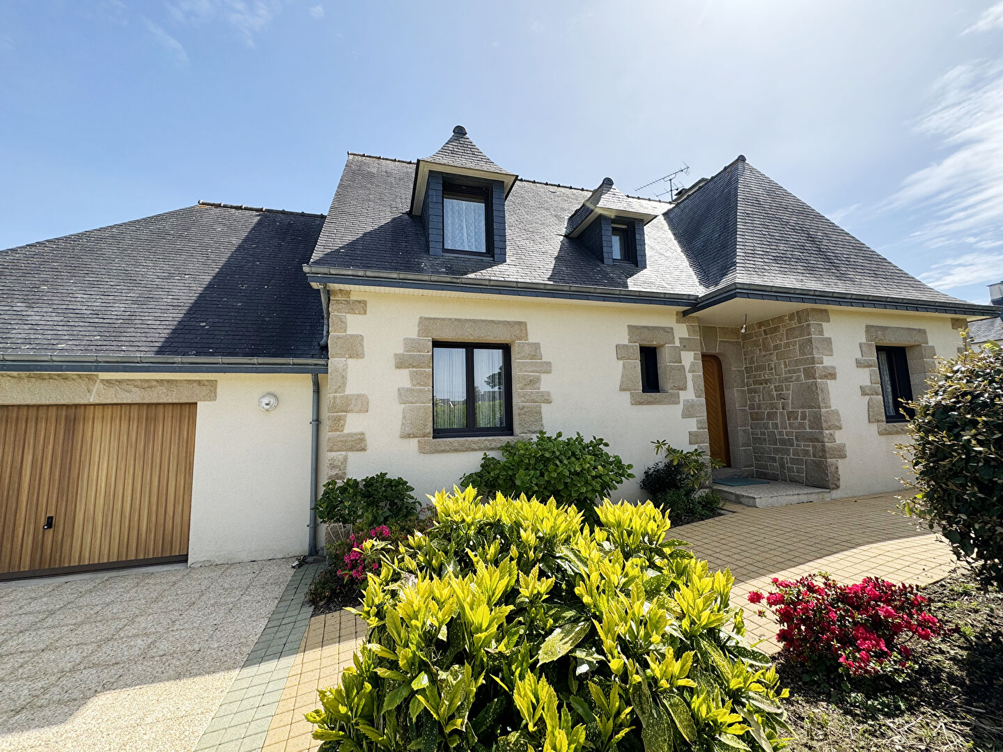 Maison de 1995 sur 771m2 de terrain