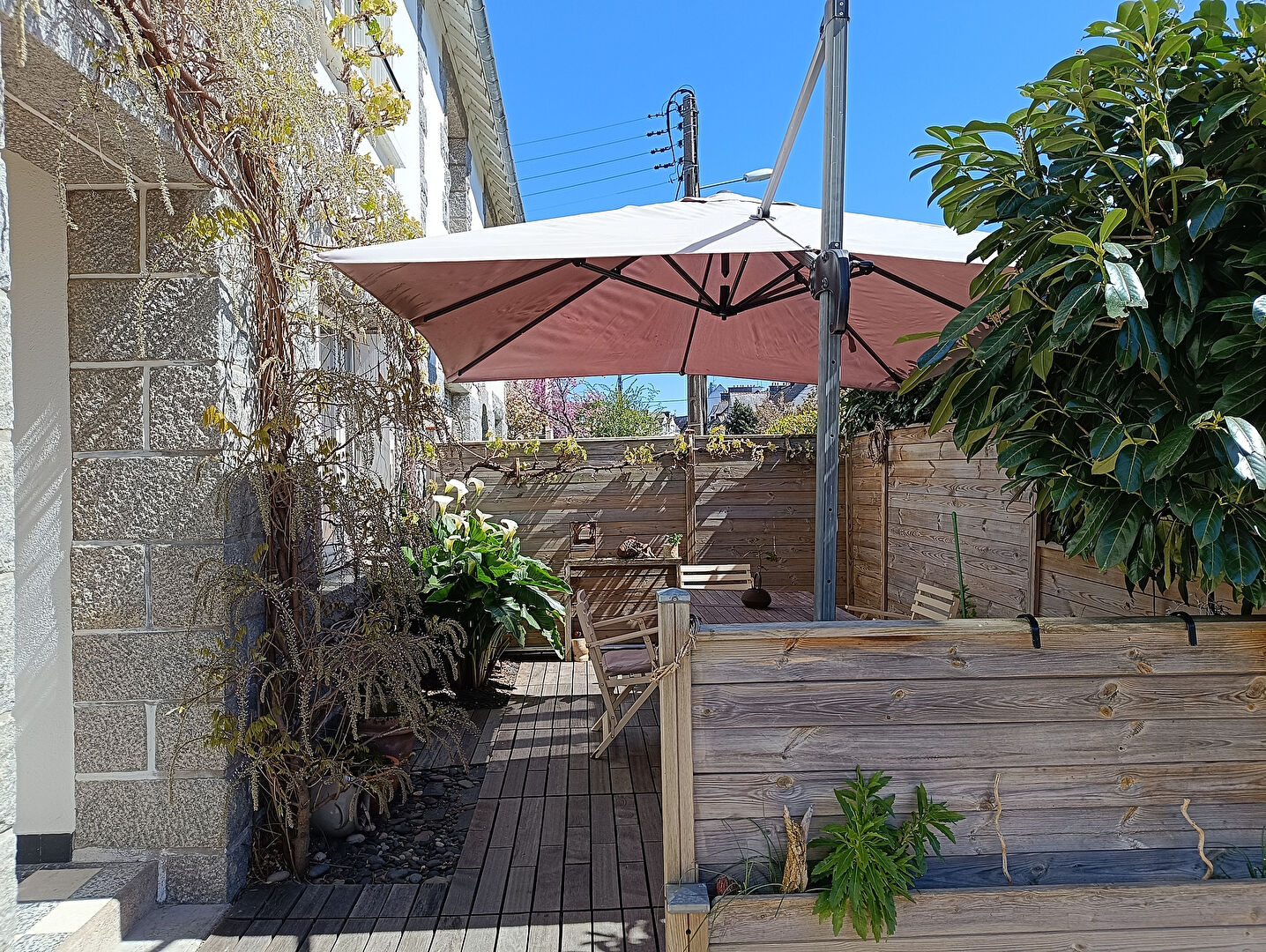 Maison de ville avec garage et terrasse sud