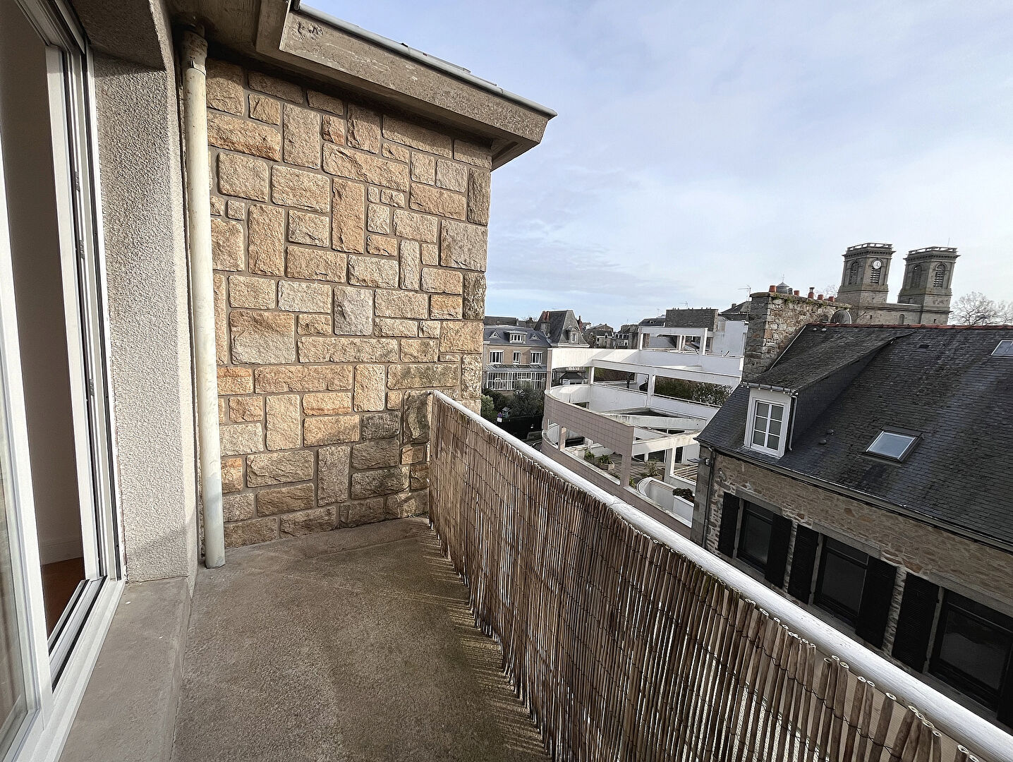 T3 de 73m2 avec balcon, cave et garage