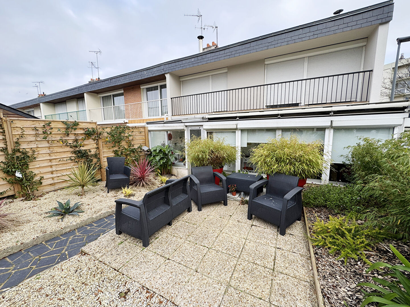 Jolie maison de ville r�nov�e, jardin S/O