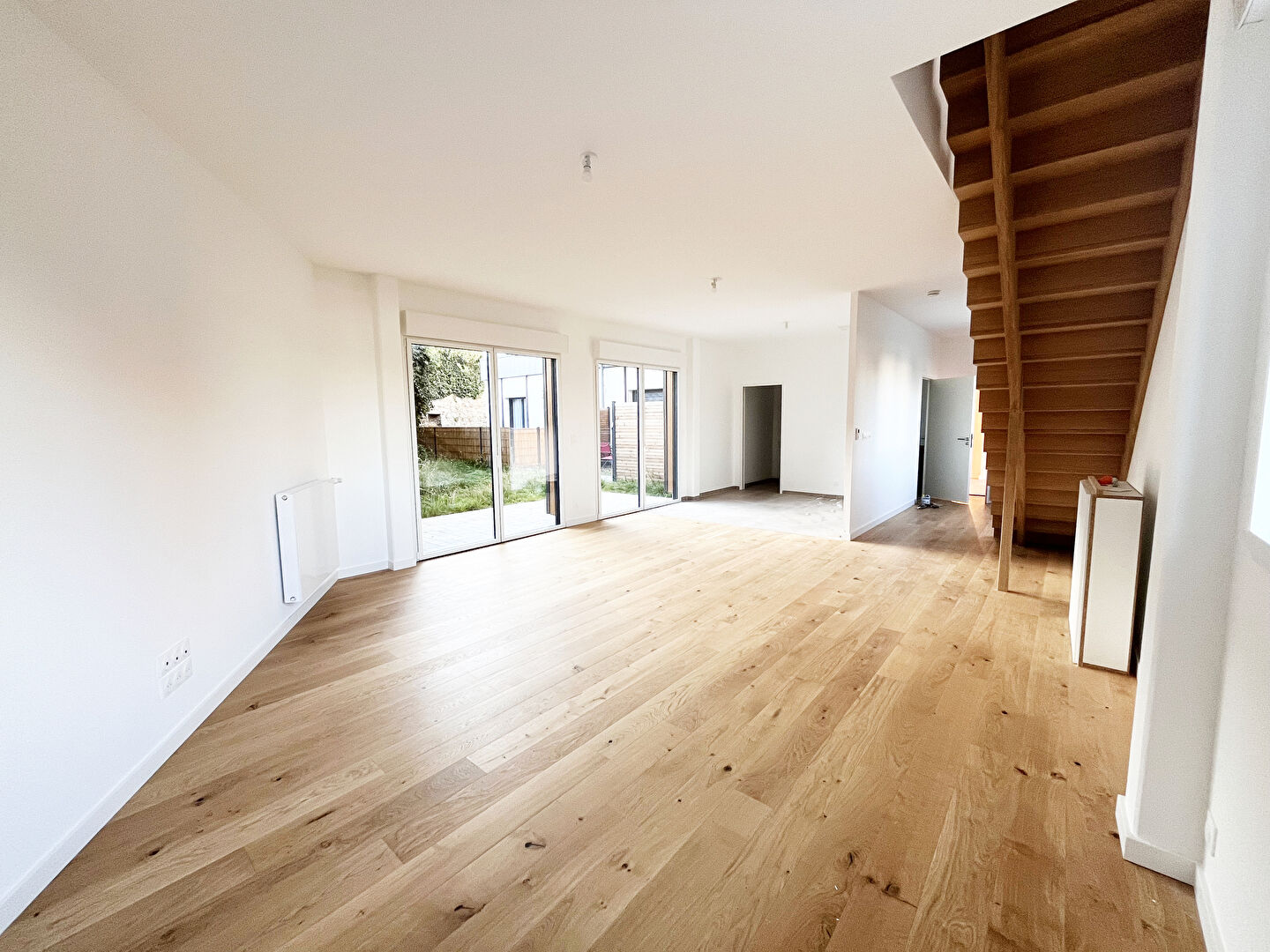T3 de standing, terrasse, jardinet, 2 parkings