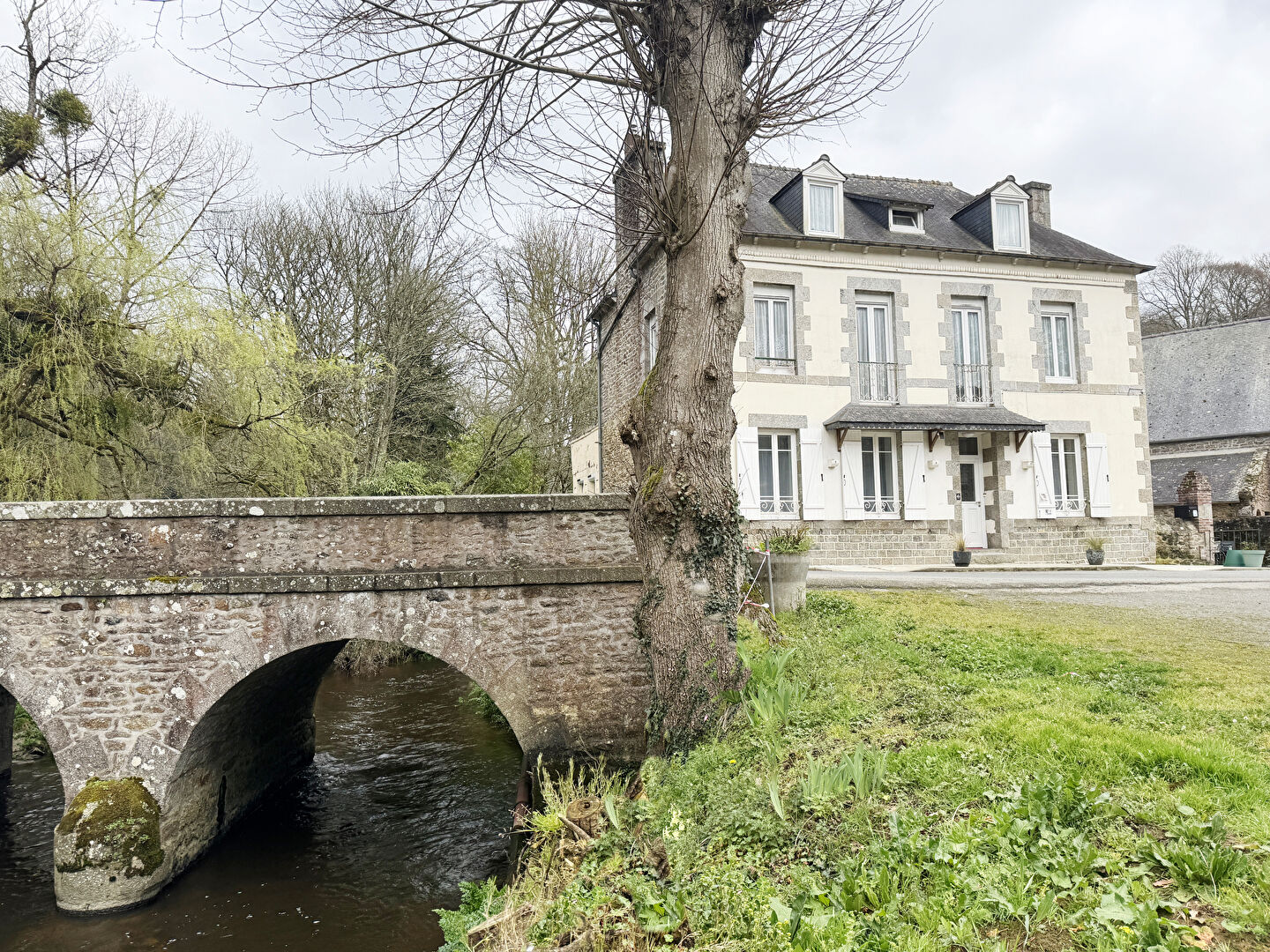 Maison de caract�re vue sur le Gou�t