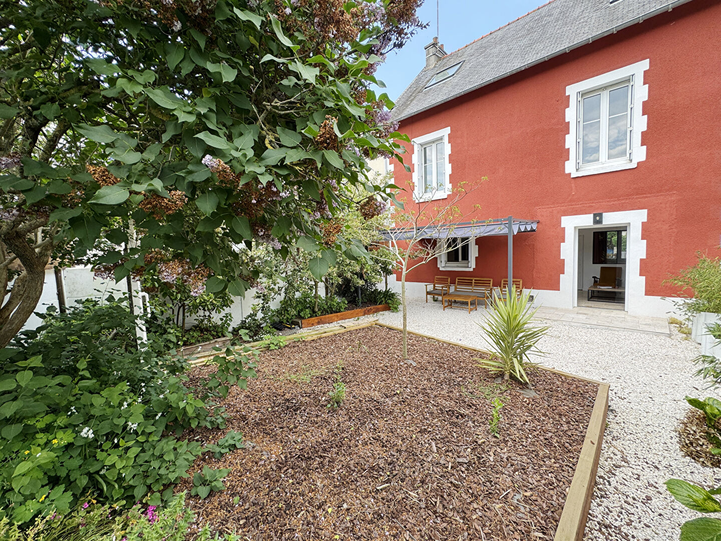 Jolie Maison r�nov�e avec jardin S/O