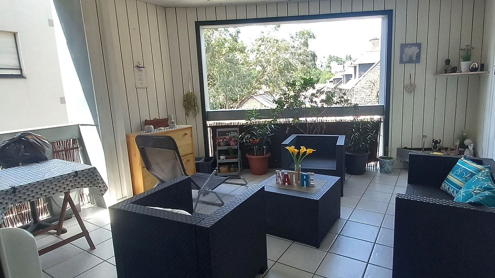 Appartement T3 avec terrasse et celier
