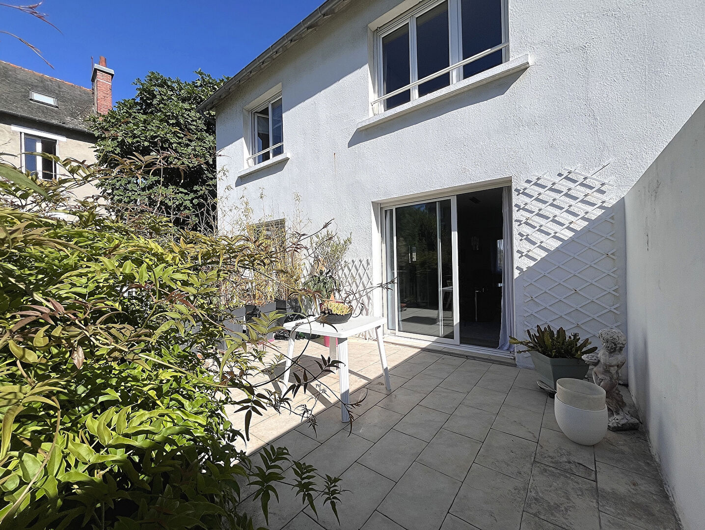 Maison de ville, terrasse sud, garage