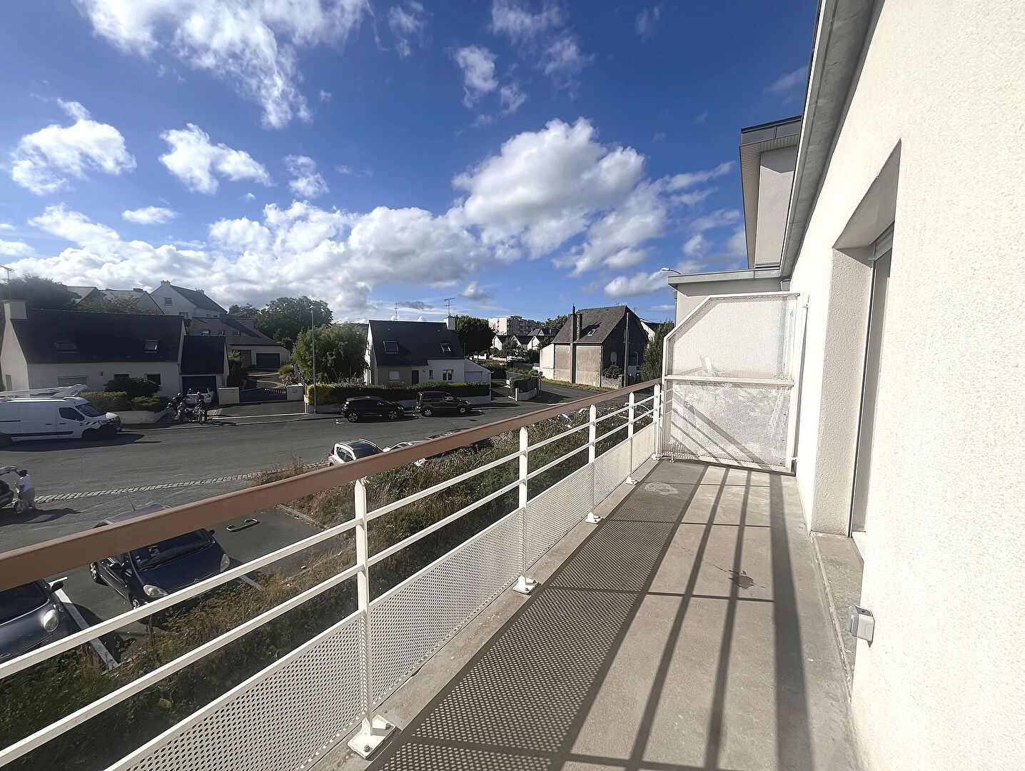 T2 dans r�sidence avec piscine, balcon et parking