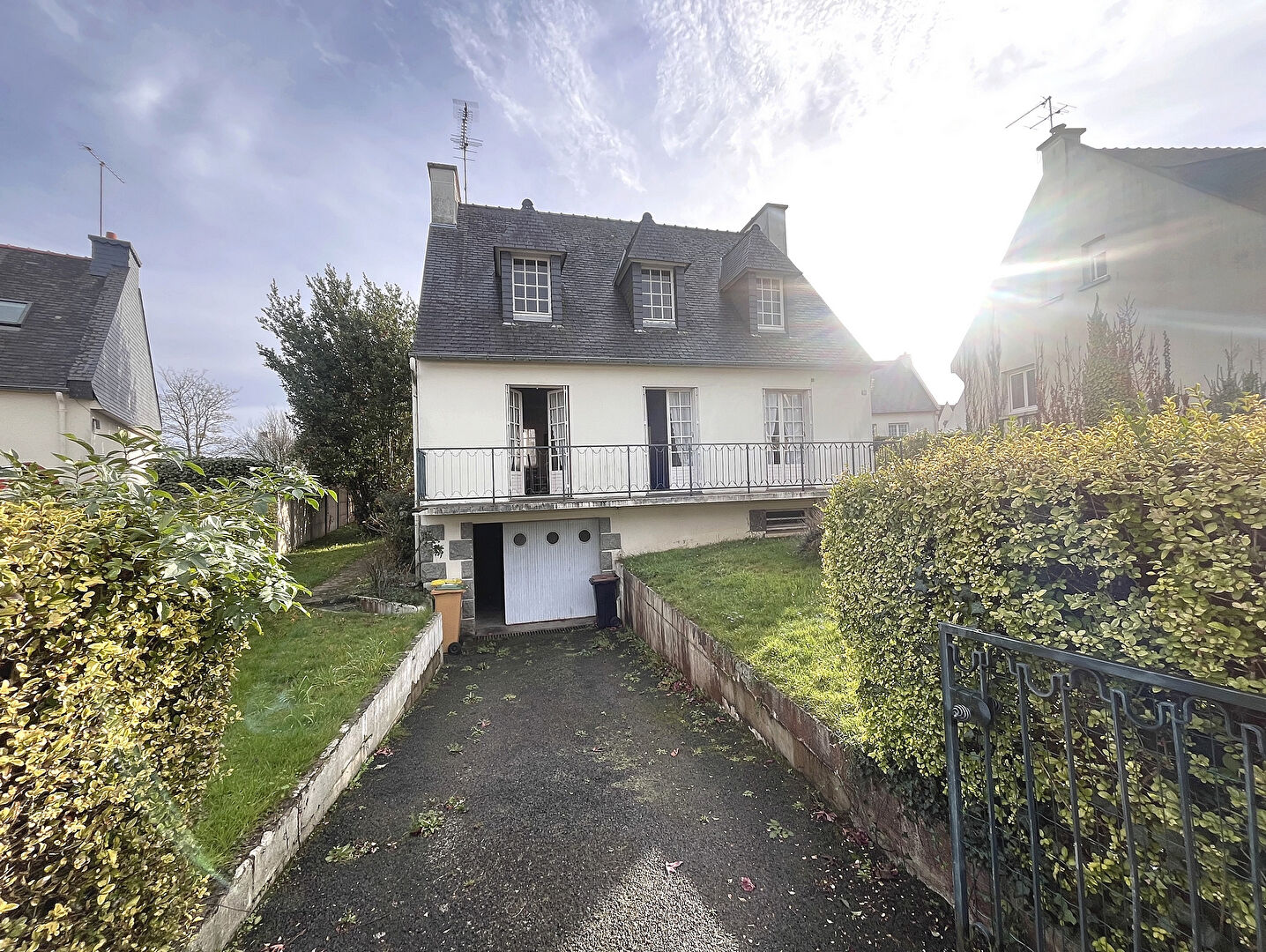 Maison proche bourg avec jardin et garage