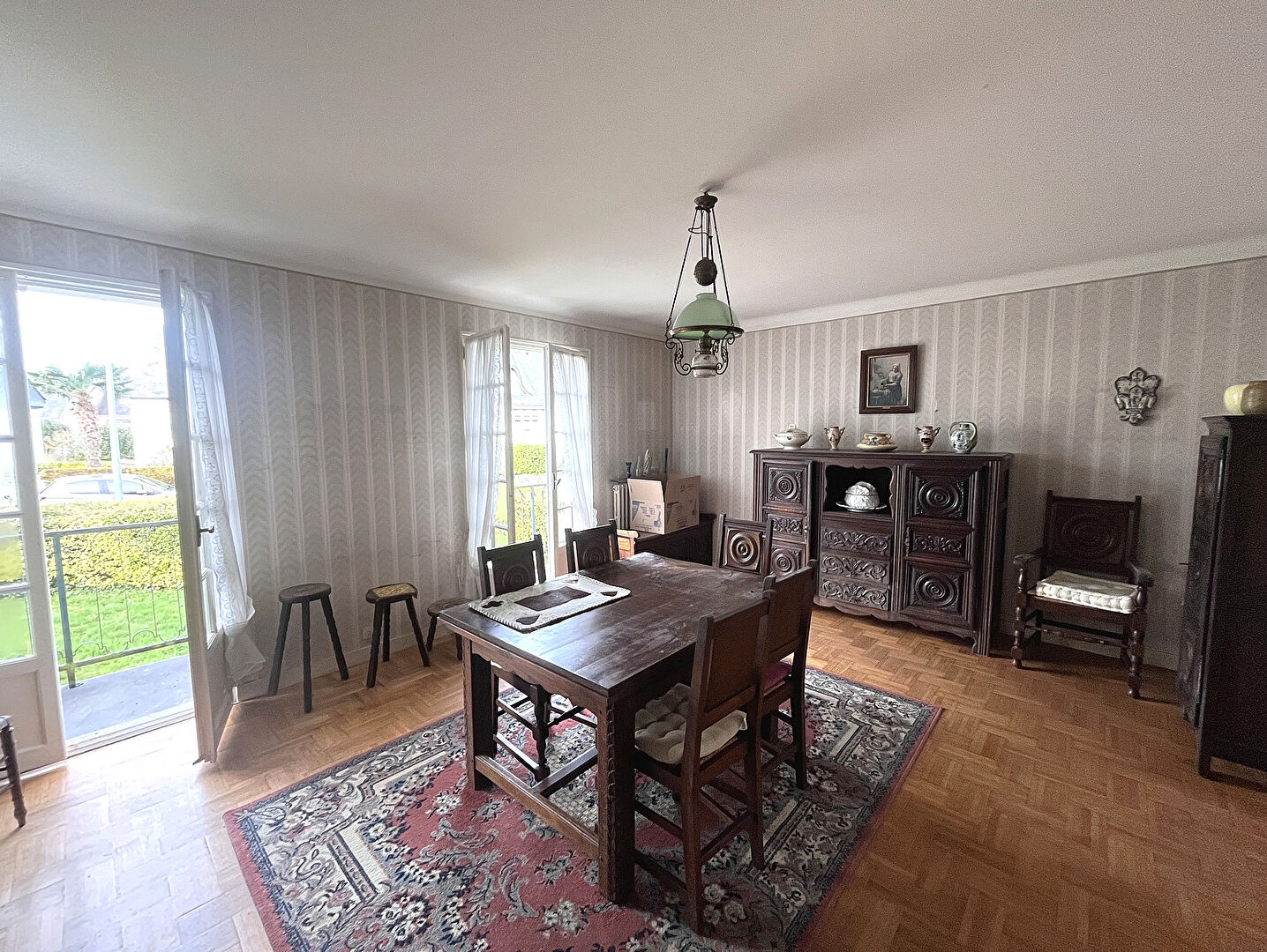 Maison proche bourg avec jardin et garage