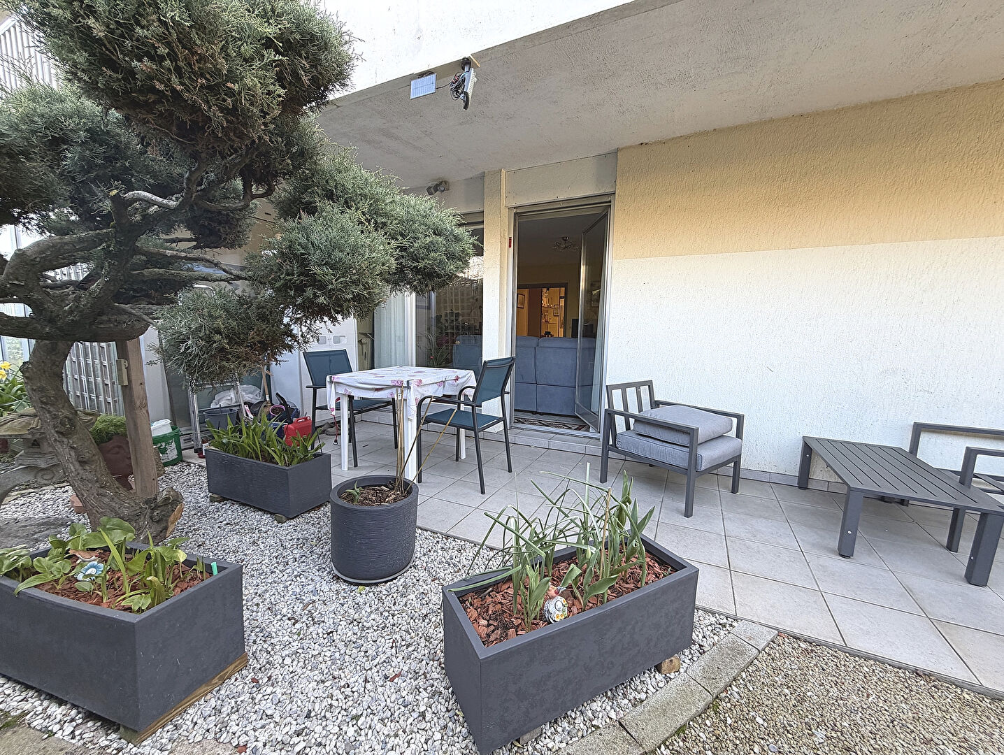 T3 de 87m2, terrasse, v�randa et garage double