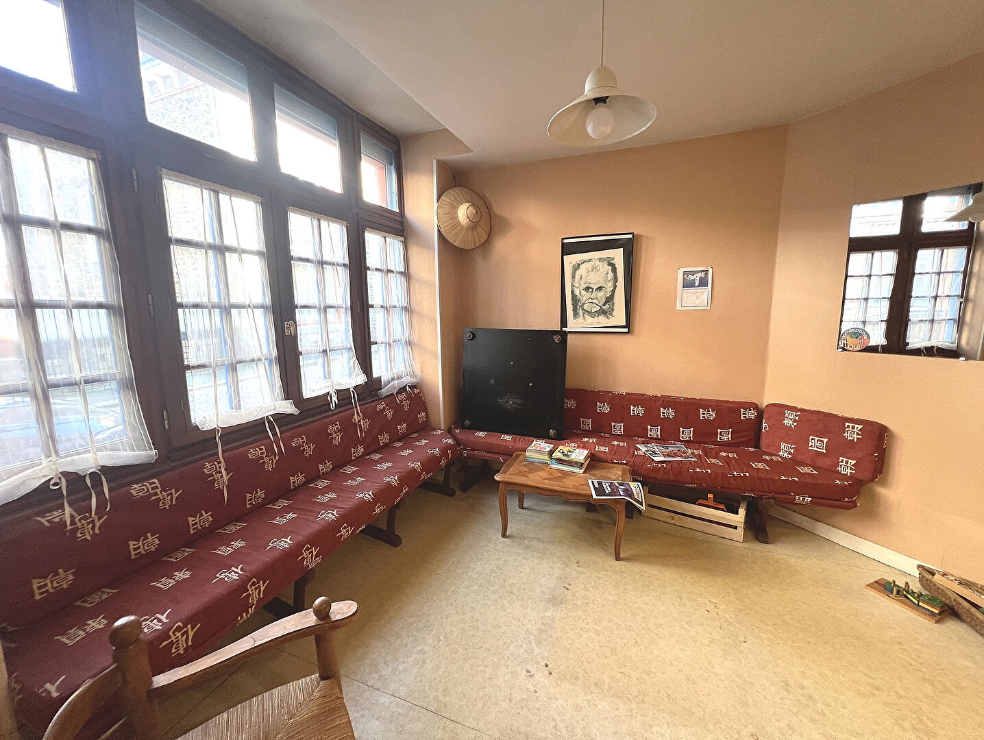 Local professionnel de 115 m2
