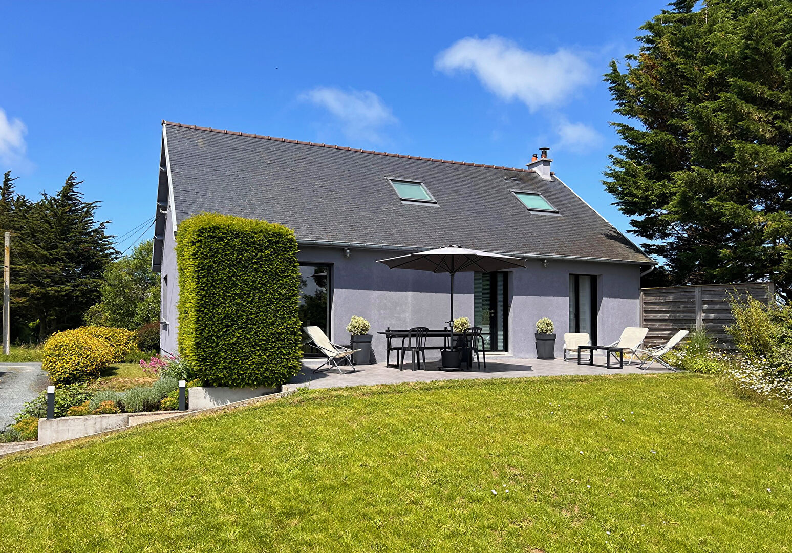 Maison r�nov�e, terrain 3478m2, vue baie