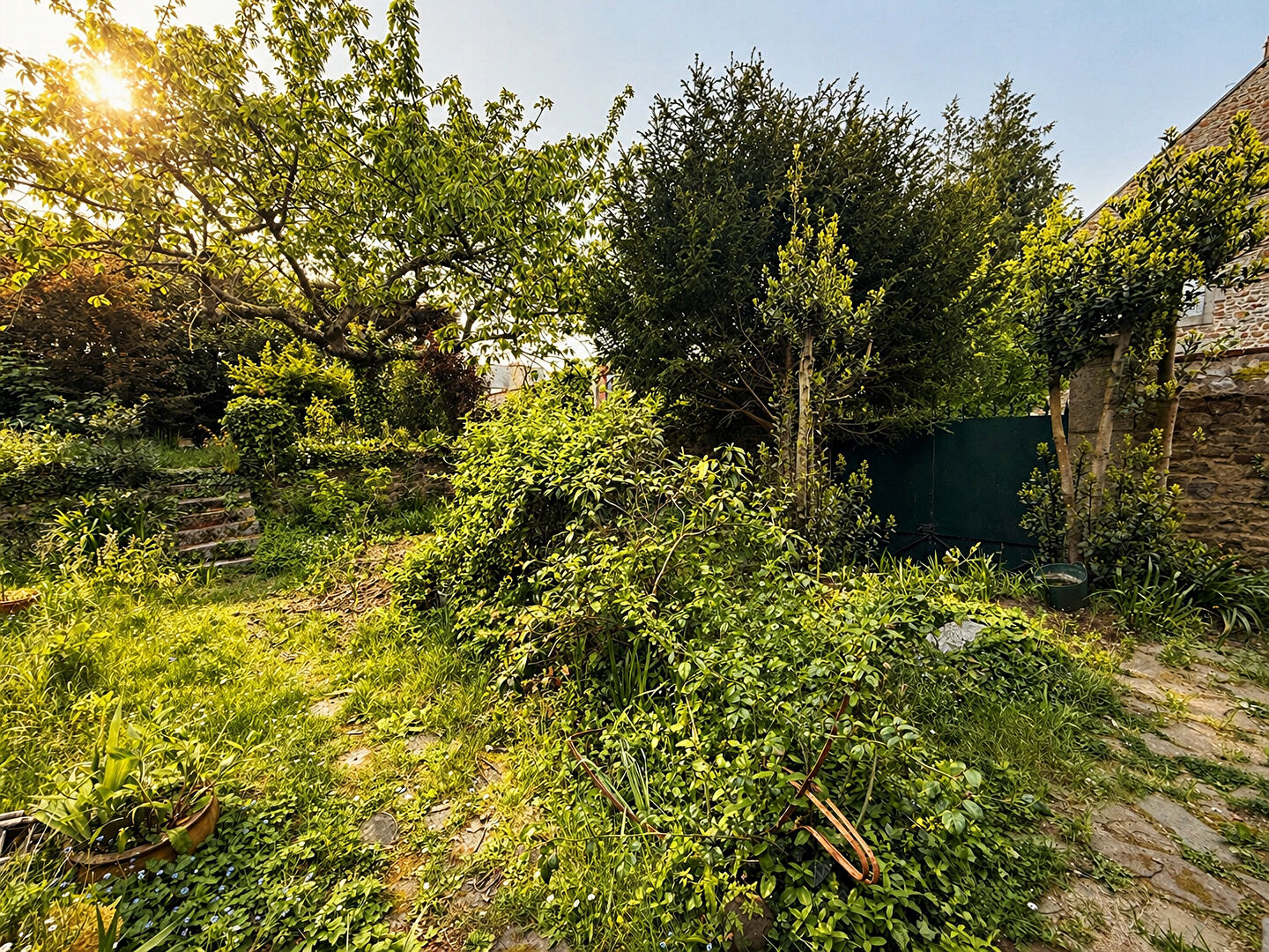 Maison de ville sur 361m2 de terrain