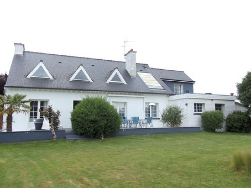 Maison d'Architecte Vue Mer sur 2300 m� de jardin