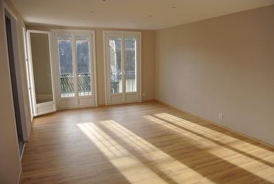 Beau T4 avec loggia, cave et garage