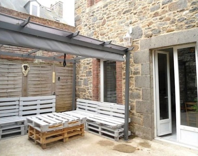 Maison de ville r�nov�e avec terrasse